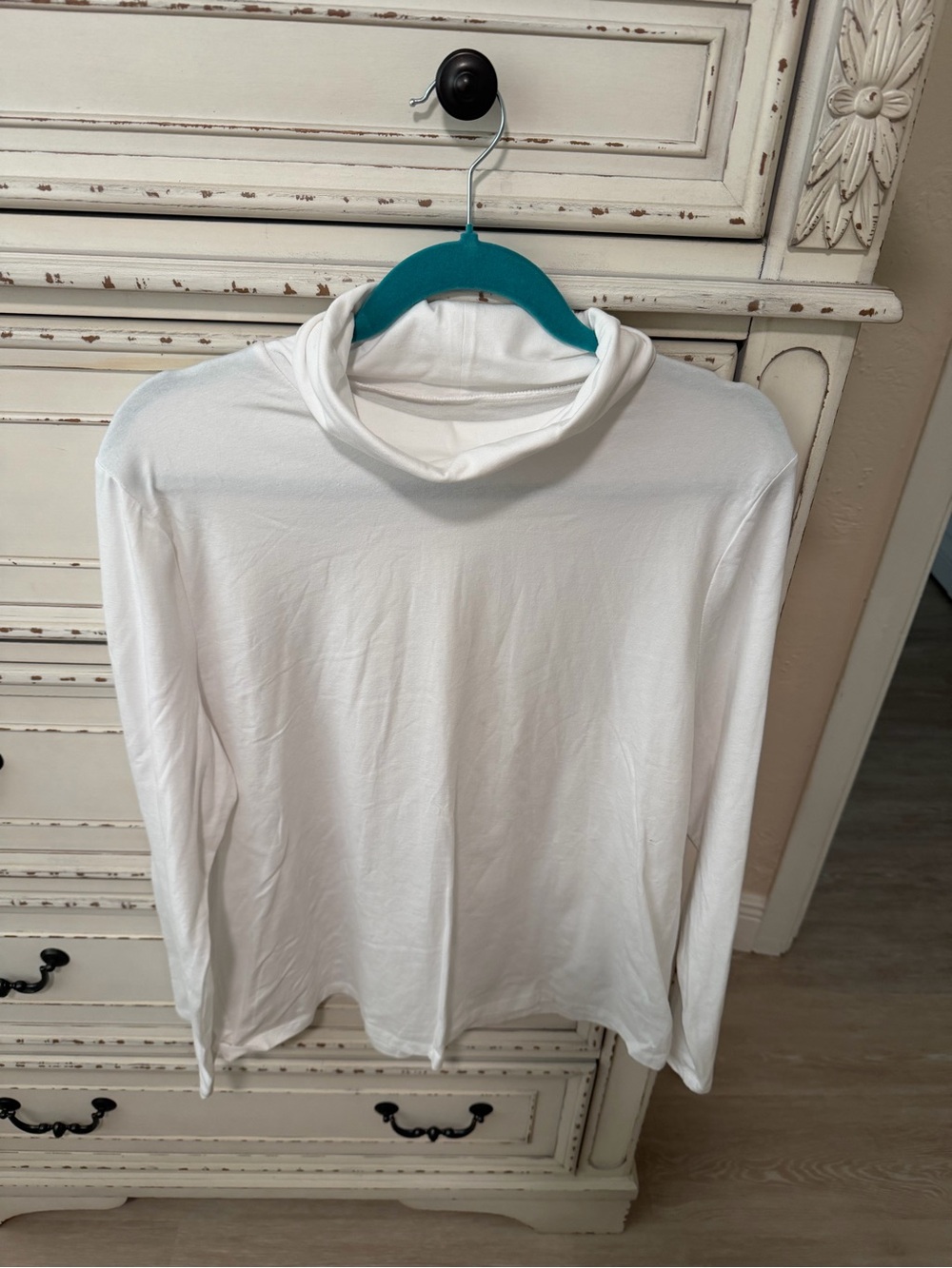 Talbots White Long-Sleeve Turtleneck Top